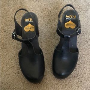 T-Strap Swedish Hasbeens